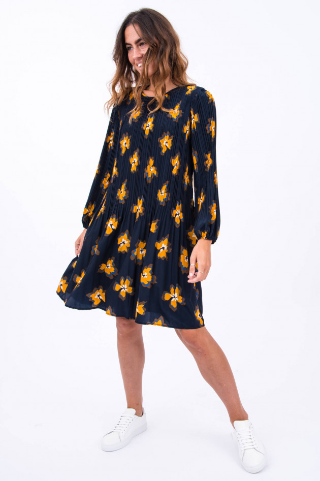 Steffen Schraut Plissiertes Kleid mit Blumen-Print in Navy/Ocker