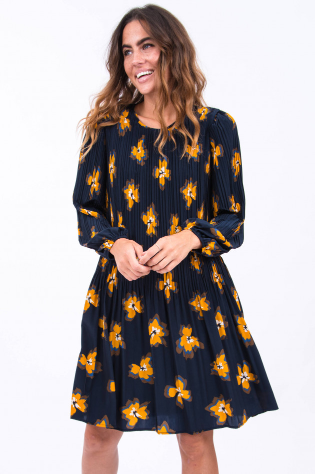 Steffen Schraut Plissiertes Kleid mit Blumen-Print in Navy/Ocker