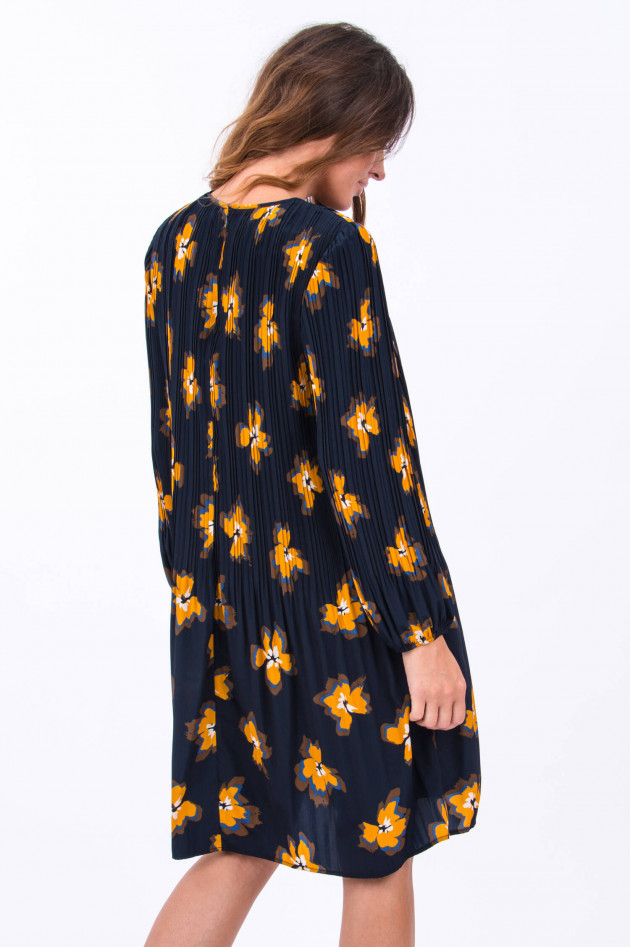 Steffen Schraut Plissiertes Kleid mit Blumen-Print in Navy/Ocker