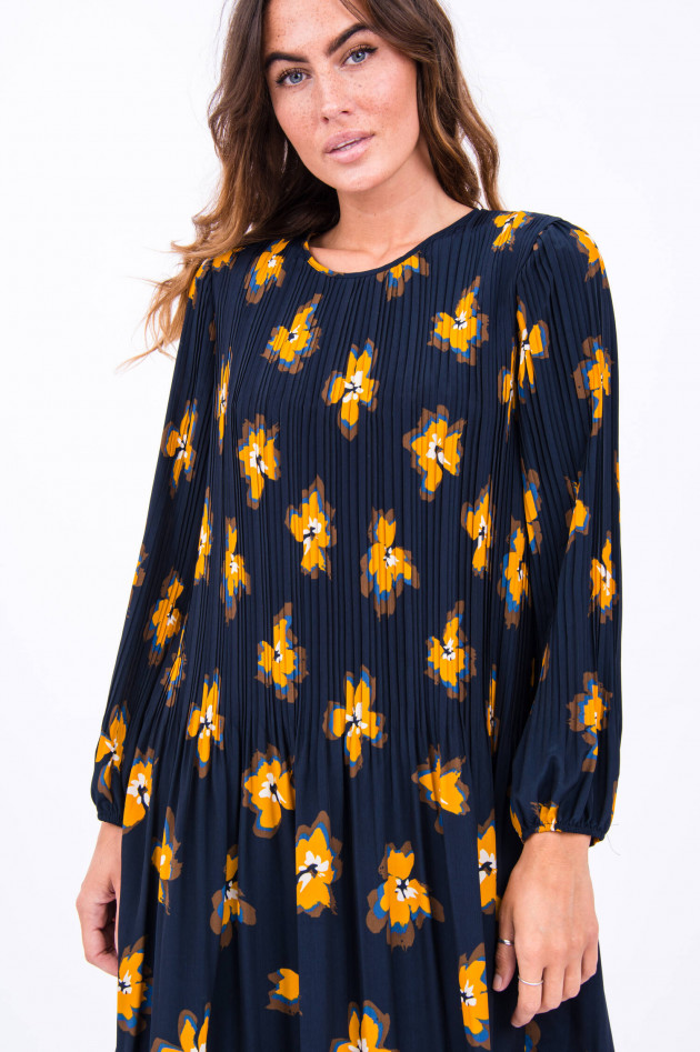 Steffen Schraut Plissiertes Kleid mit Blumen-Print in Navy/Ocker