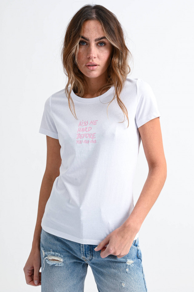 Studio JFK Shirt KISS ME HARD BEFORE YOU GO GO in Weiß/Rosa