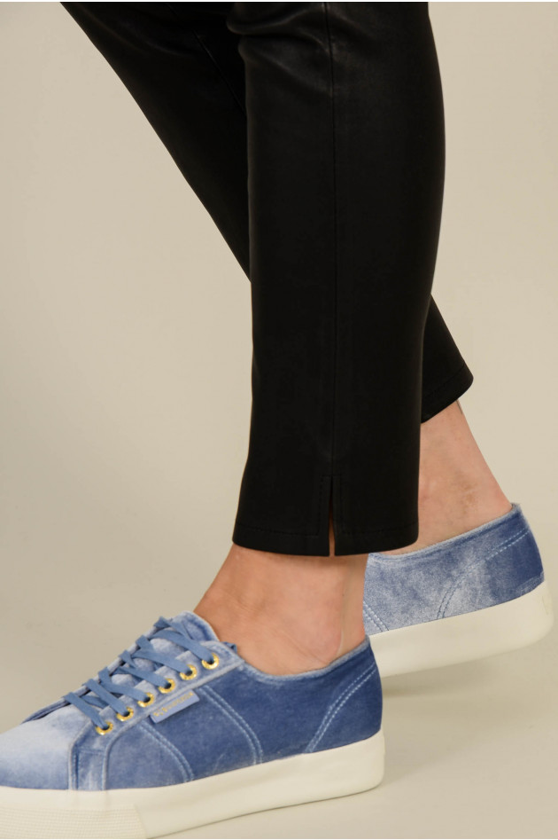 Superga Sneakers mit Samtoptik in Hellblau