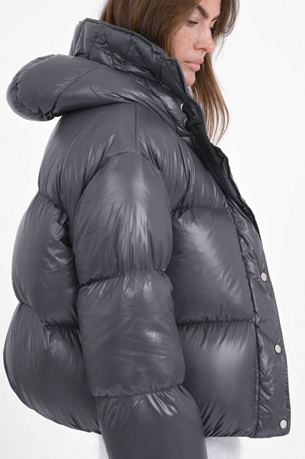 The Hug Leichte Daunenjacke in Anthrazit