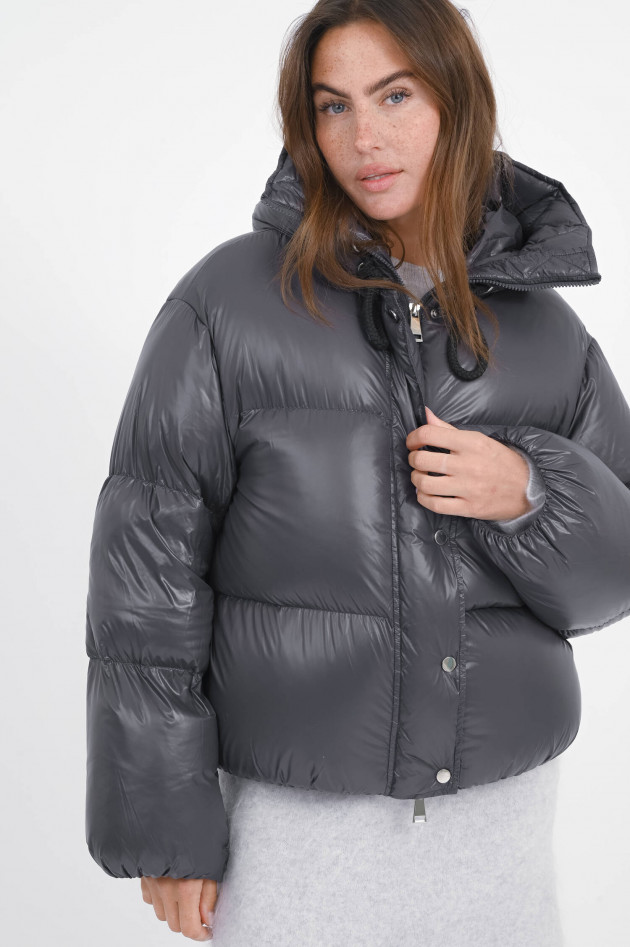 The Hug Leichte Daunenjacke in Anthrazit