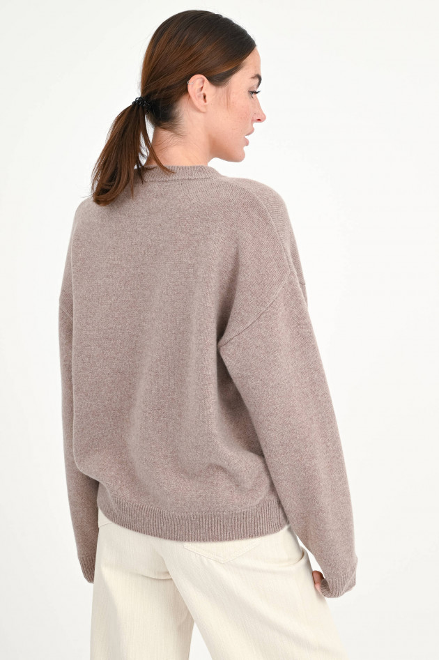 The Hug Cashmere-Pullover in Walnuss
