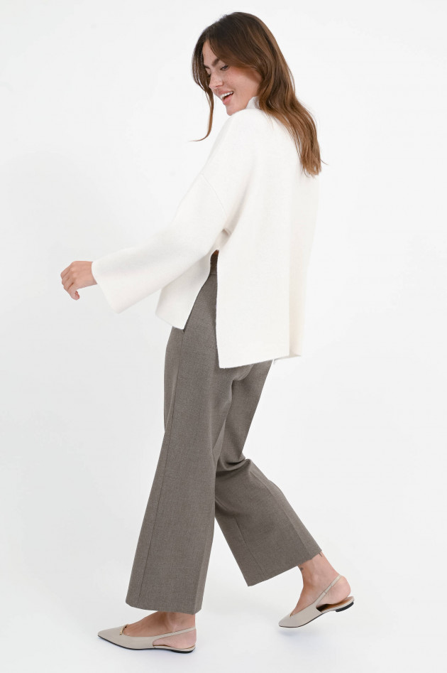 The Hug Pullover mit hohen Seitenschlitzen in Natur
