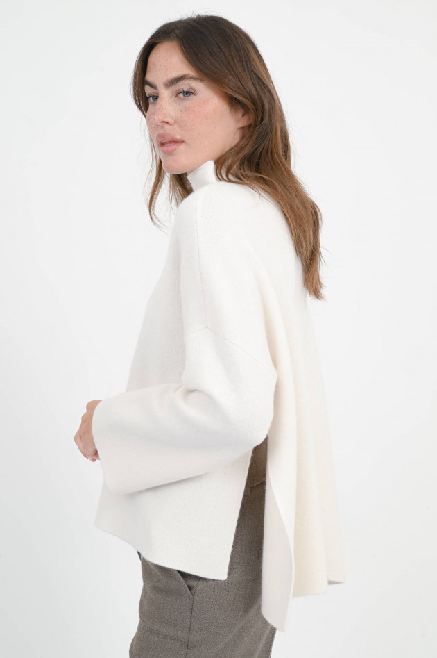 The Hug Pullover mit hohen Seitenschlitzen in Natur