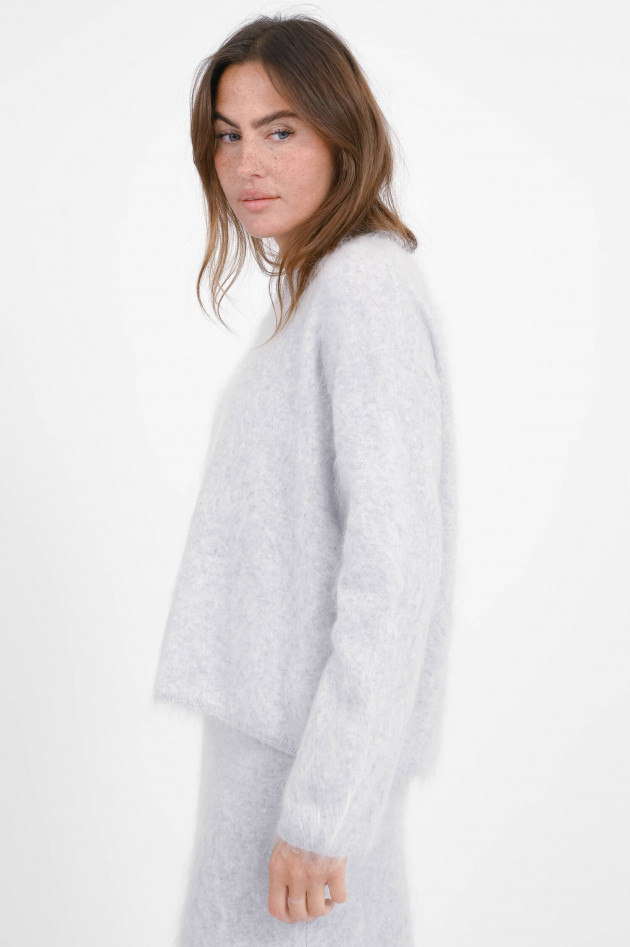The Hug Brushed Cashmere Pullover in Hellgrau