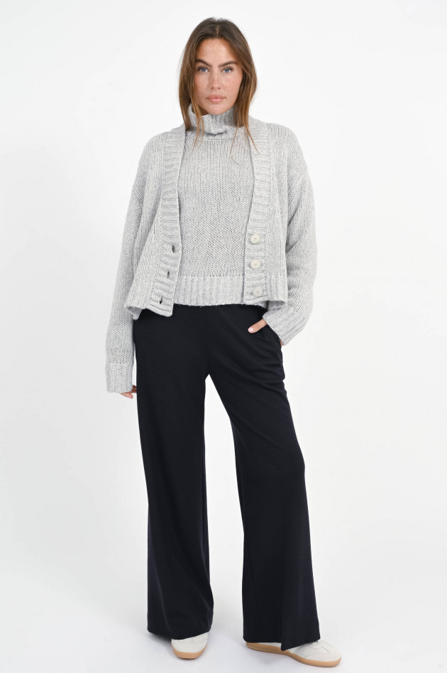 The Hug Cashmix Cardigan in Hellgrau