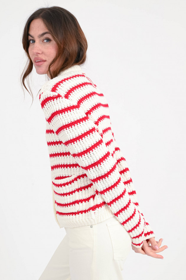 The Shirt Projekt Munich Gestreifte Strickweste in Creme/Rot