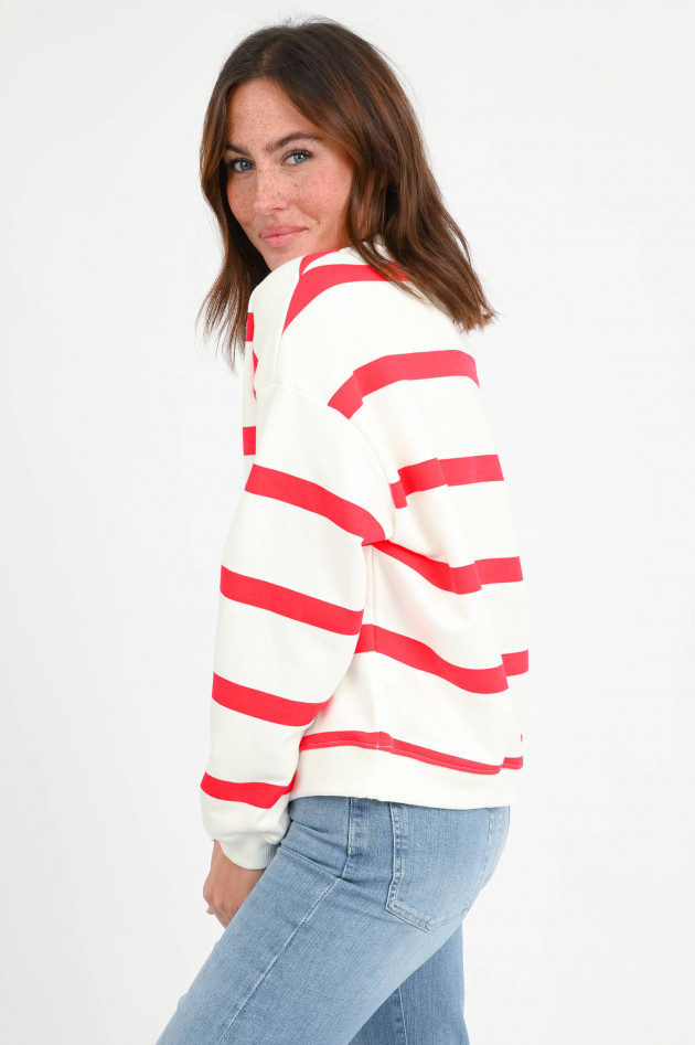 The Shirt Projekt Munich Gestreifter Pullover mit Schriftzug in Rot/Creme