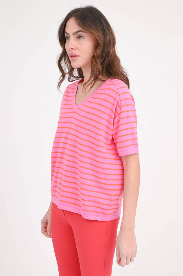 The Shirt Projekt Munich Gestreiftes Strick-Shirt in Pink/Rot