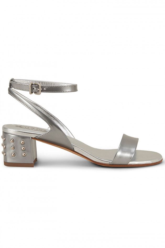 Tod's Sandale aus Leder in Silber metallic