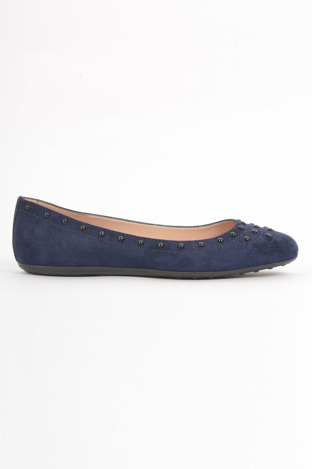 Tod's Ballerina aus Veloursleder und Nieten in Navy