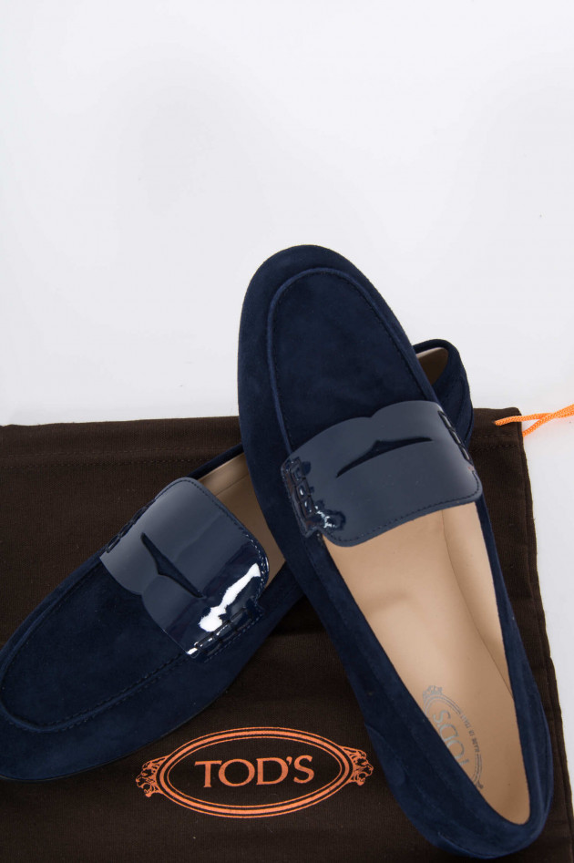 Tod's Loafer aus Veloursleder in Navy