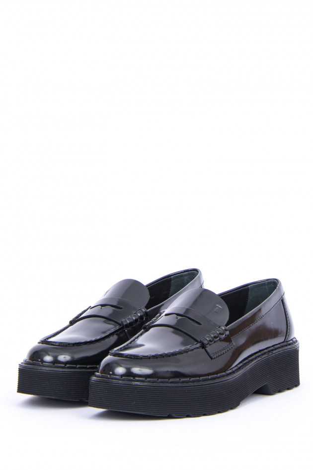 Tod's Loafer aus glänzendem Leder in Schwarz