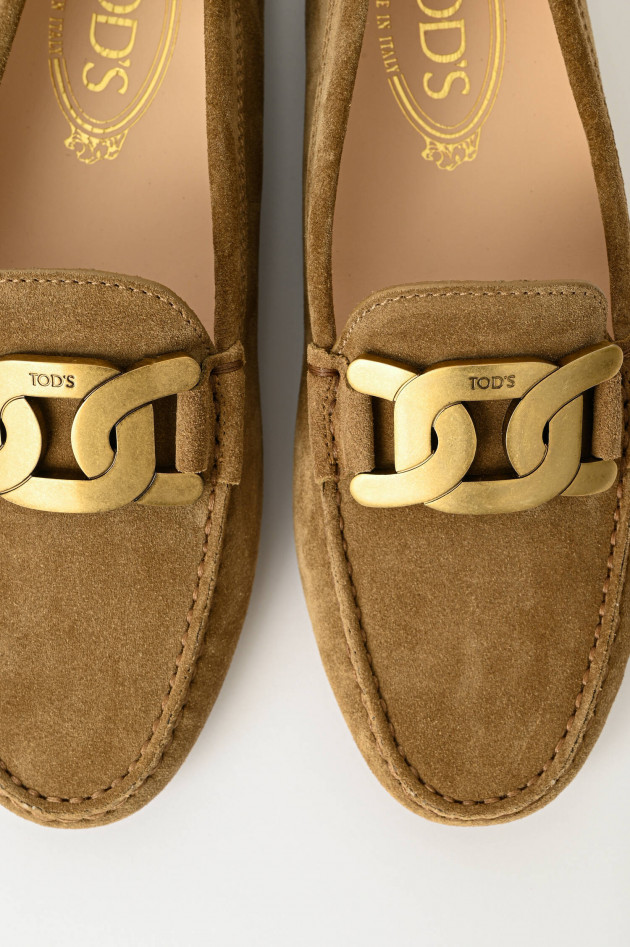 Tod's Loafer aus Veloursleder in Cappuccino