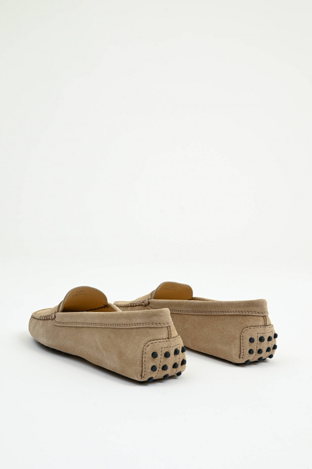 Tod's Mokassins aus Veloursleder in Beige