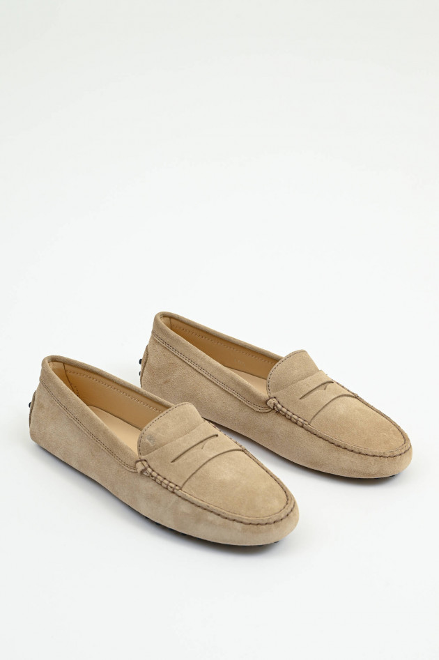 Tod's Mokassins aus Veloursleder in Beige