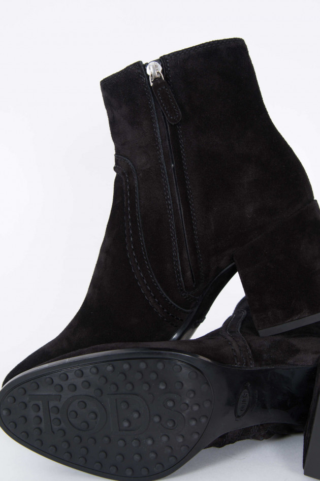 Tod's Ankle Boots aus Veloursleder in Schwarz