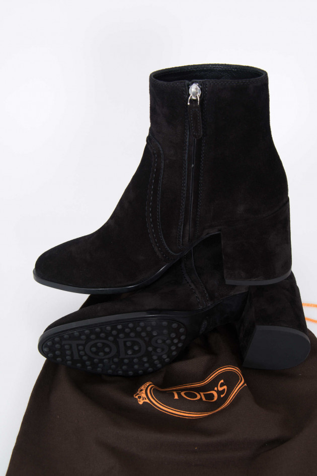 Tod's Ankle Boots aus Veloursleder in Schwarz