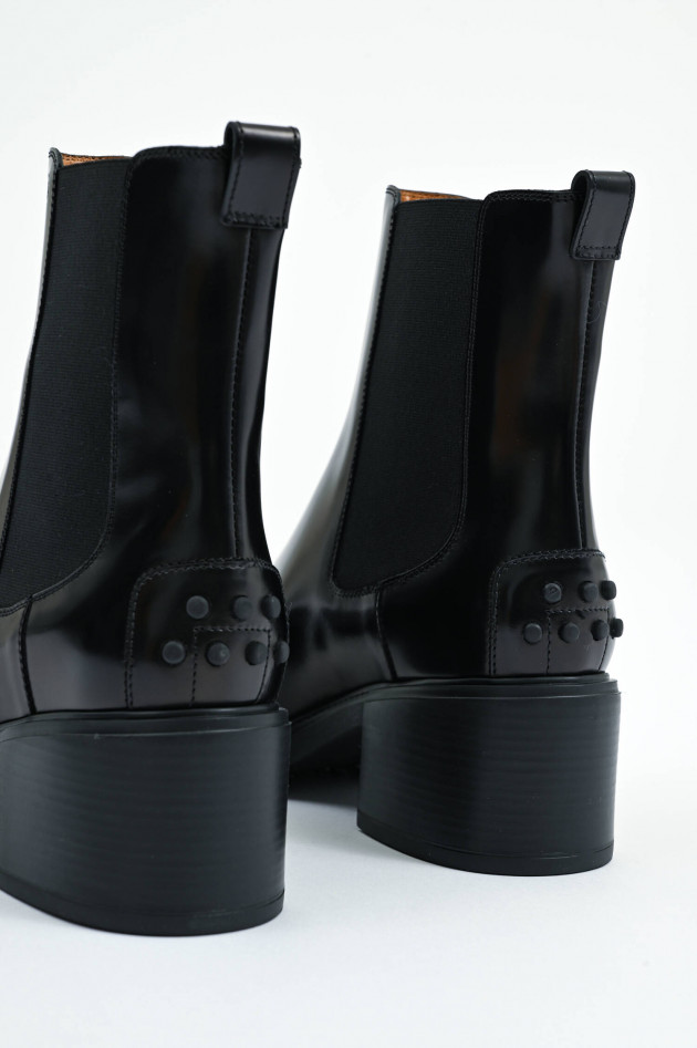 Tod's Stiefelette mit Blockabsatz in Schwarz