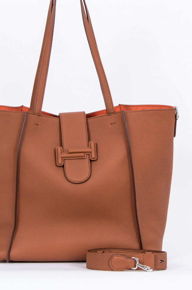 Tod's Shopper mit Logo-Verschluss in Camel