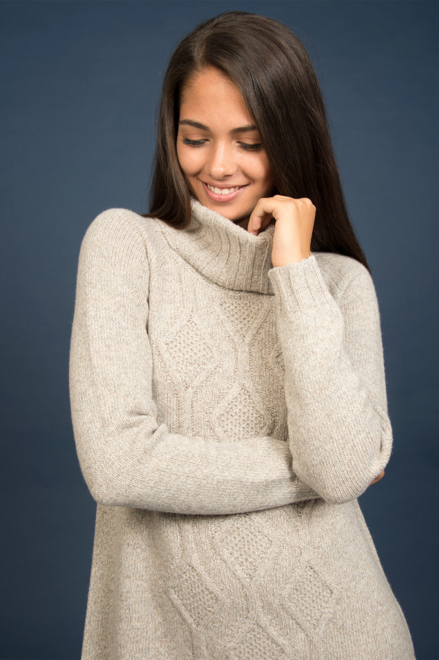 Tonet Strickkleid mit Loop in Beige