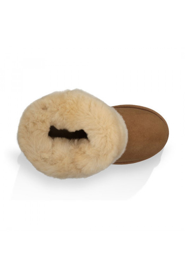 UGG Australia UGG Boots Bailey Button in Chestnut
