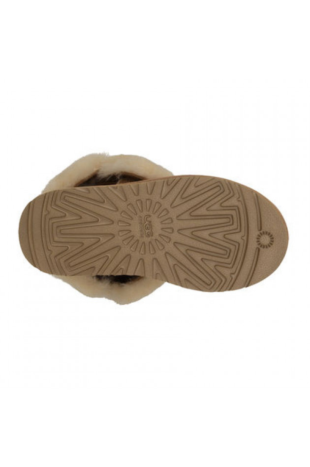 UGG Australia UGG Boots Bailey Button in Chestnut