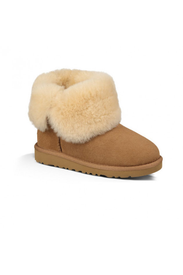 UGG Australia UGG Boots Bailey Button in Chestnut