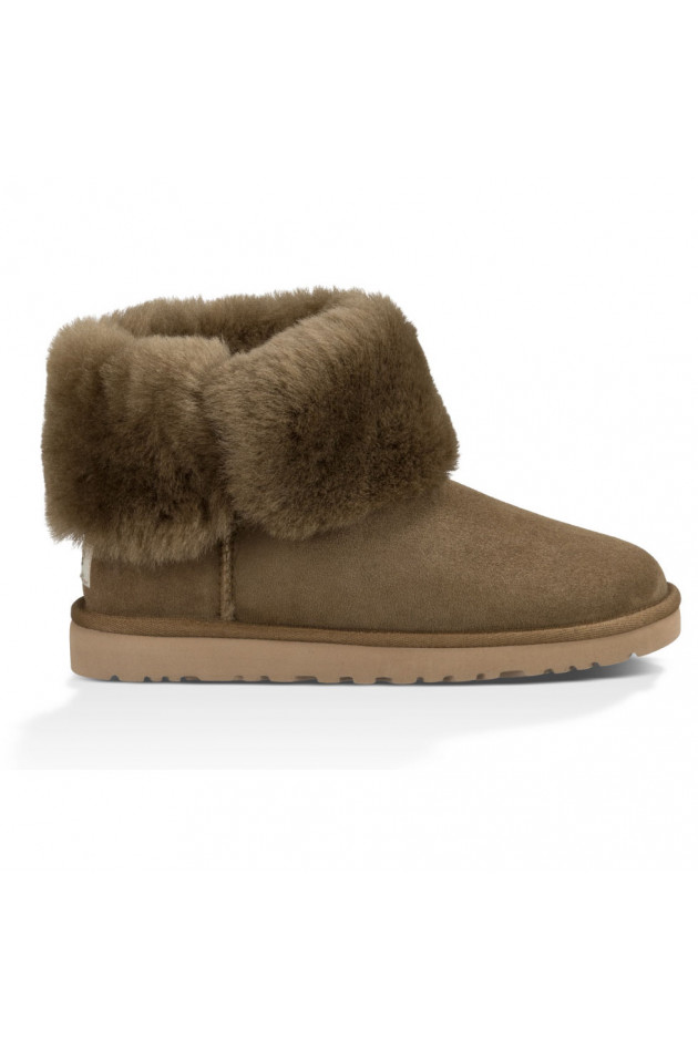 UGG Australia UGG Boots Bailey Button in Khaki