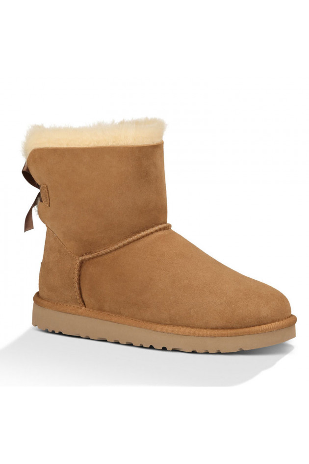 UGG Australia UGG Boots MINI BAILEY BOW in Chestnut