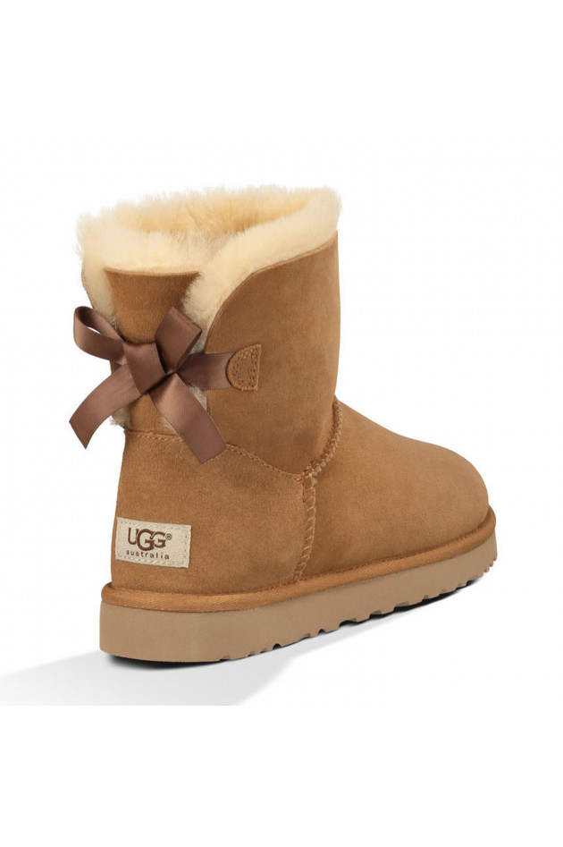 UGG Australia UGG Boots MINI BAILEY BOW in Chestnut