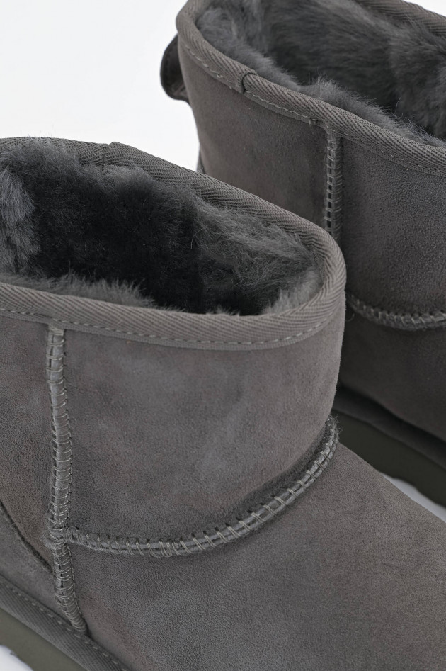 UGG Boots CLASSIC MINI in Grau