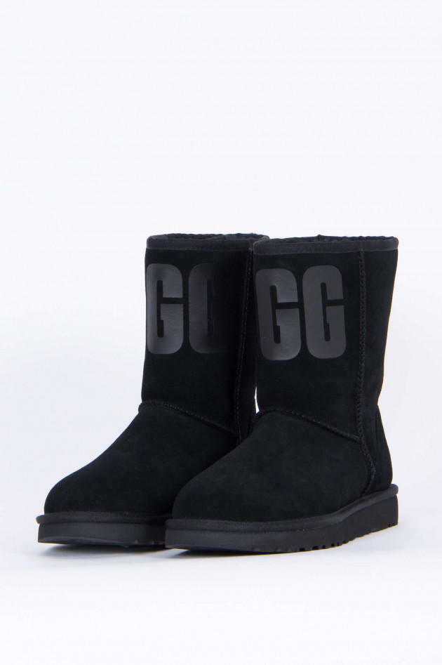 UGG Boot CLASSIC SHORT RUBBER LOGO in Schwarz