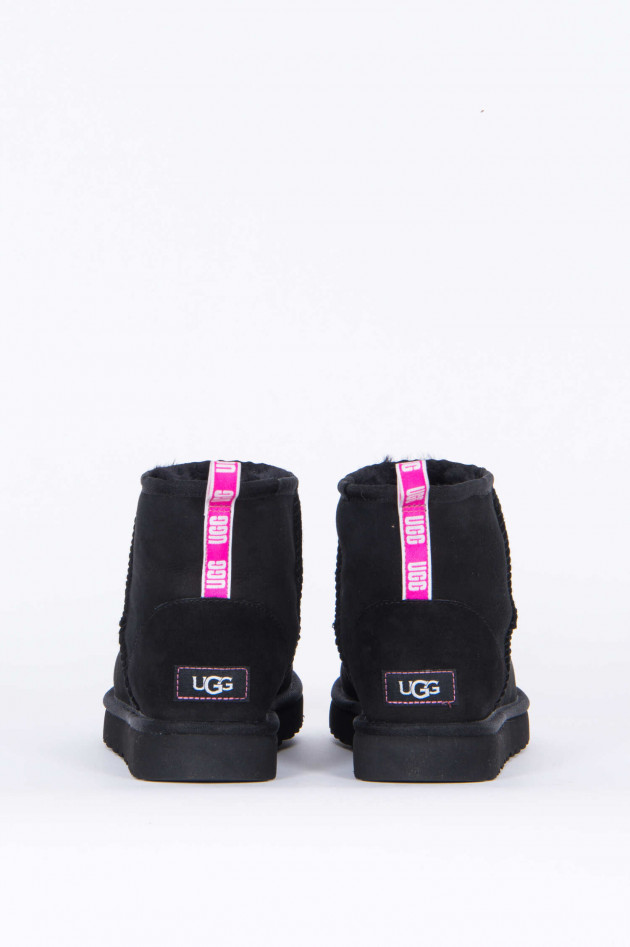 UGG Boot CLASSIC MINI GRAPHIC LOGO in Schwarz/Neon