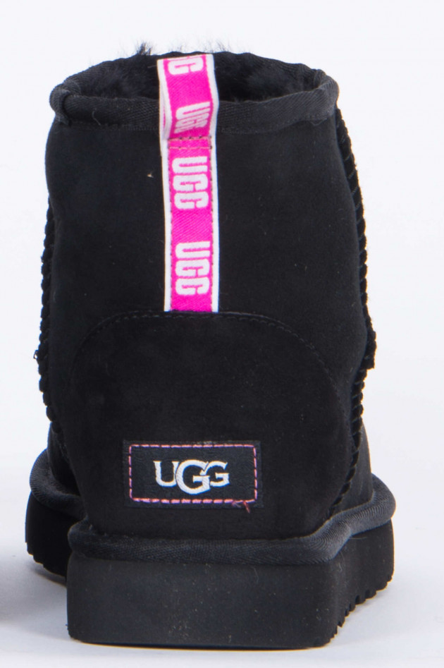 UGG Boot CLASSIC MINI GRAPHIC LOGO in Schwarz/Neon