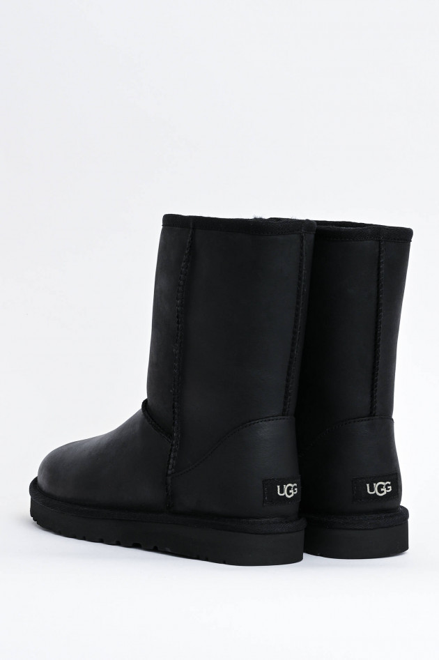 UGG Lammfell-Boot CLASSIC SHORT in Schwarz