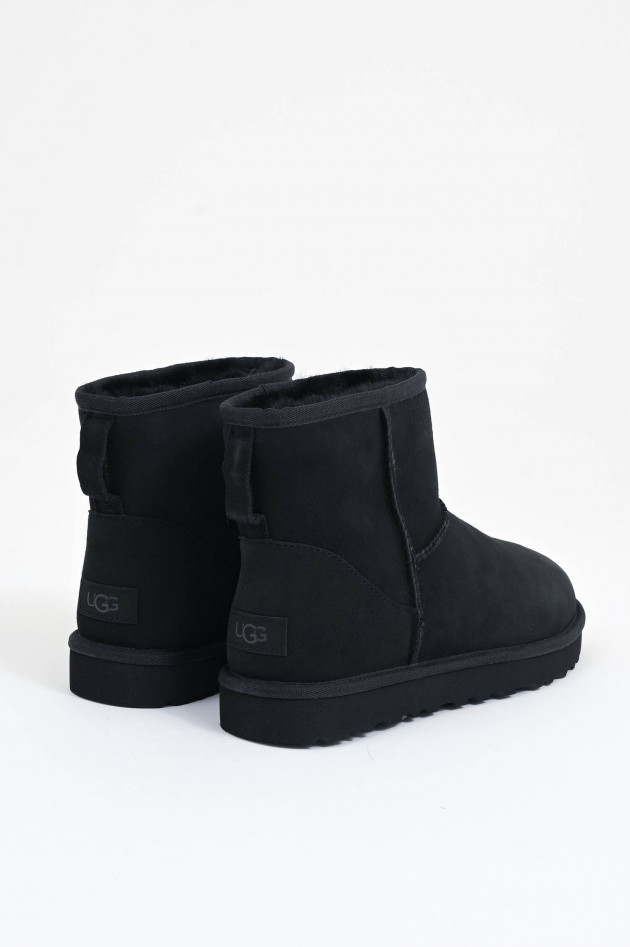 UGG Boots CLASSIC MINI II in Schwarz