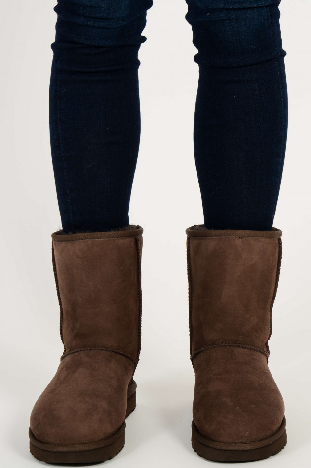 UGG Australia Boots CLASSIC SHORT in Choco