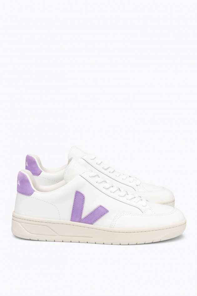 Veja Nachhaltiger Sneaker V12 in Weiß/Lavendel