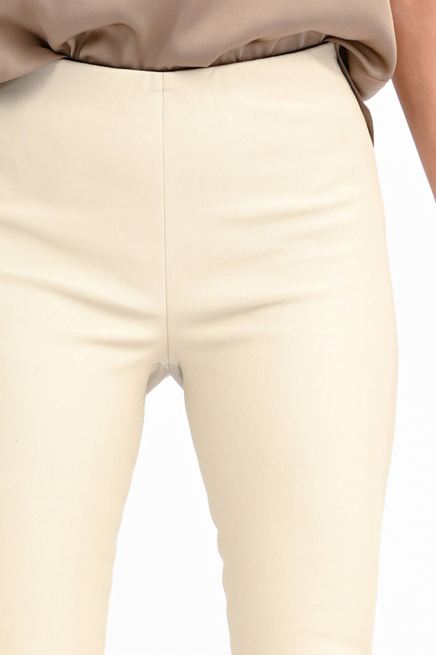 White T Slim Fit Lederhose in Creme