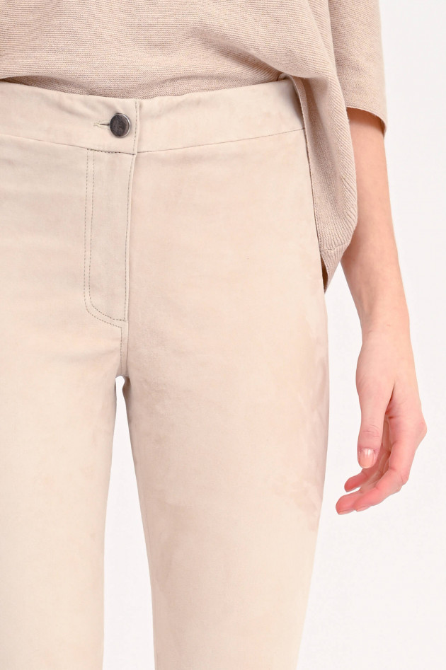 White T Velourslederhose mit Kick in Sand