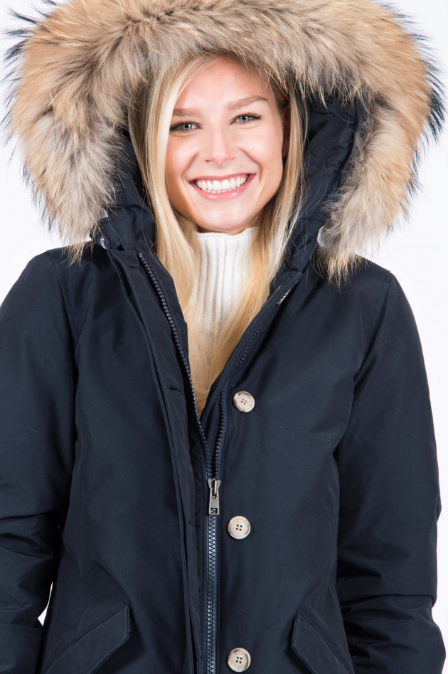 Woolrich Daunenparka mit Fellbesatz in Navy