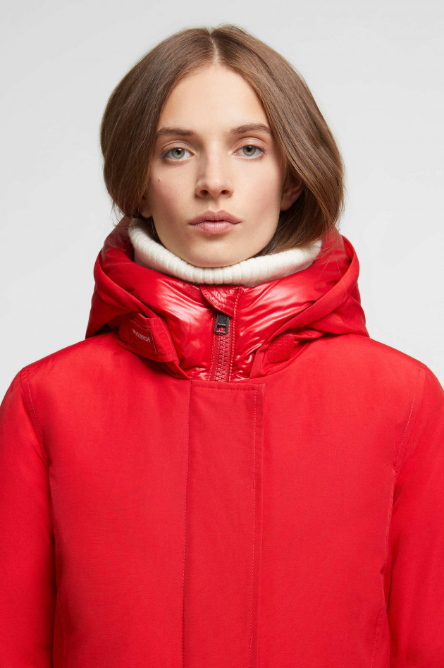 Woolrich Daunenparka in Rot