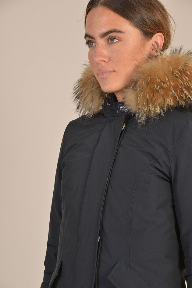 Woolrich Daunenparka mit Fellbesatz in Navy