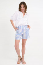 Gestreifte Leinenshorts in Blau/Weiß