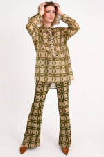 Hose mit Allover-Print in Grün/Beige
