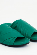 Lederpantolette in Smaragdgrün